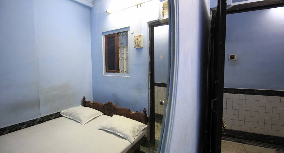 Hotel Al-Gaus, Kolkata 5